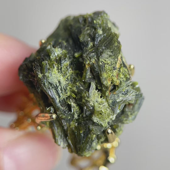 Video of green tourmaline cluster ring
