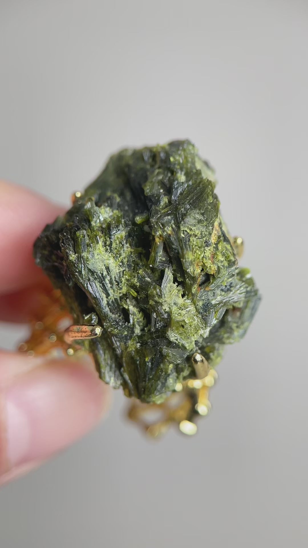 Video of green tourmaline cluster ring