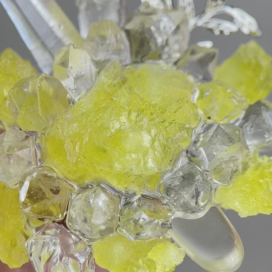 Video of raw Brucite, Herkimer Diamond Quartz and Lemurian Seed Quartz statement ring