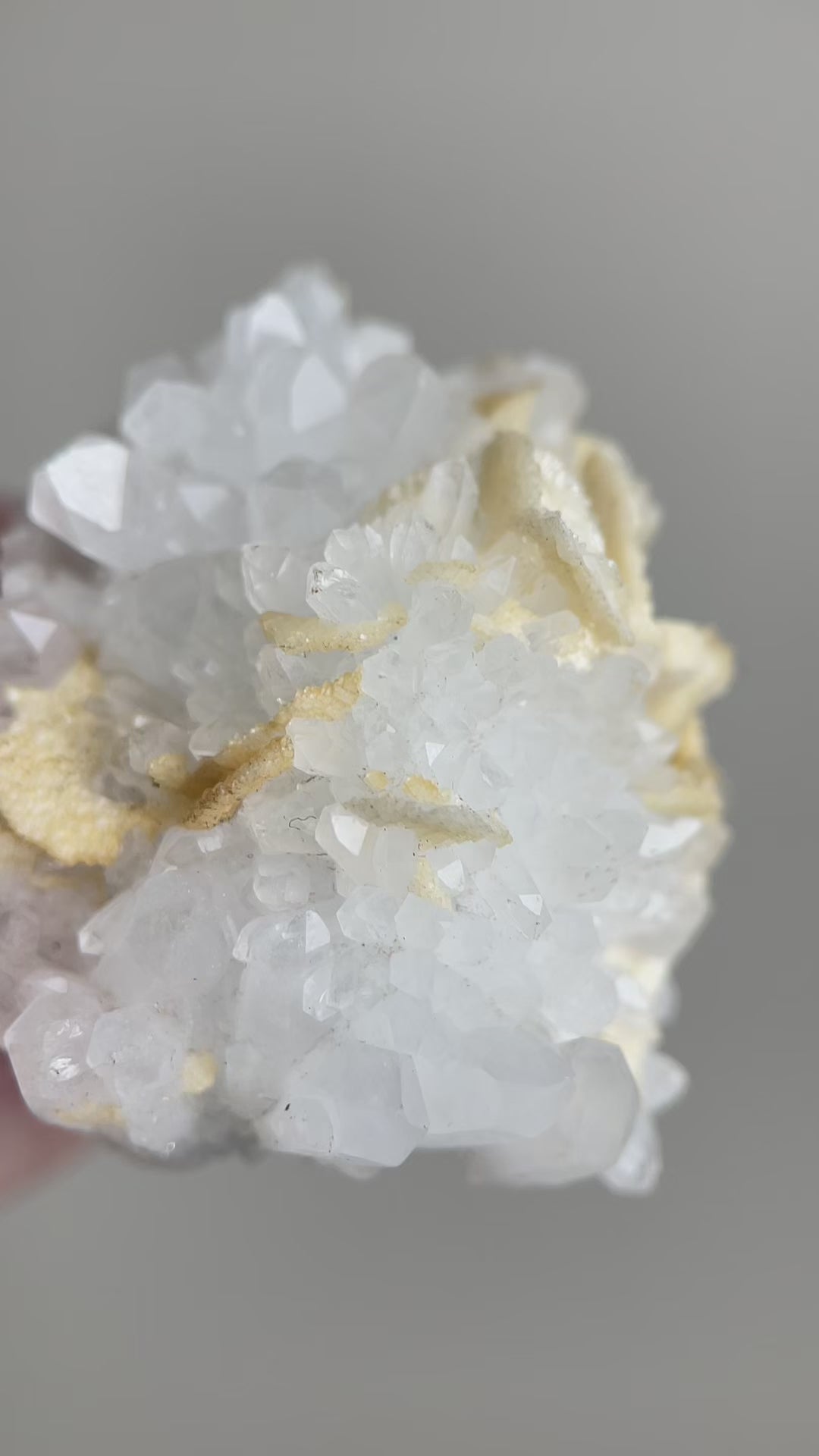 quartz-cluster-calcite-ring-video