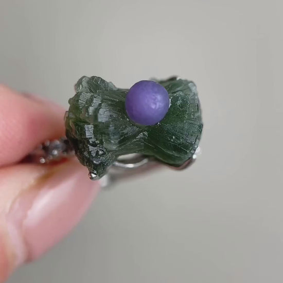 Video of green prehnite and purple grape agate bow ring