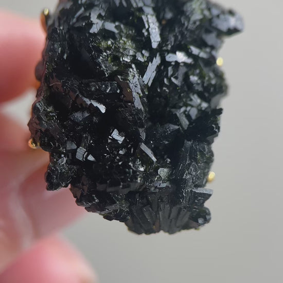 video natural epidote crystal mineral specimen ring 