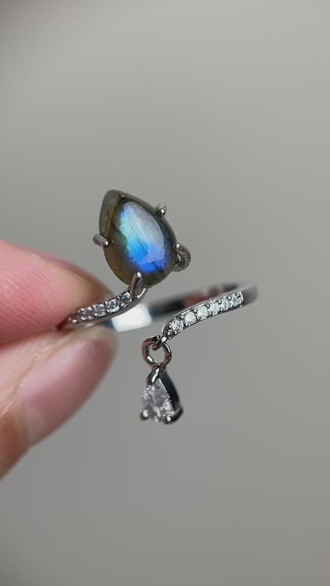 Video of pear cut Labradorite open ring from India showing shifting blue labradorescence in motion