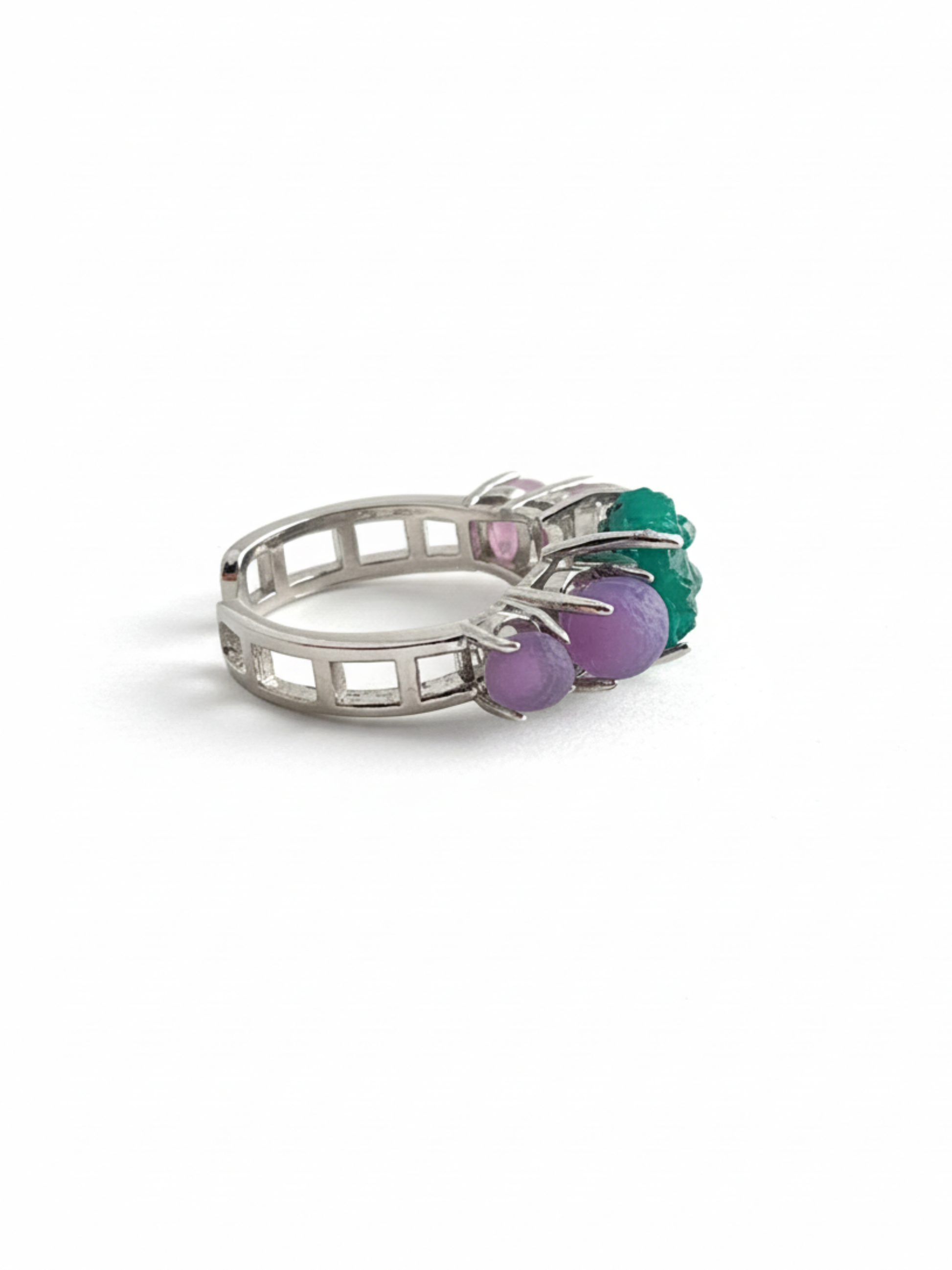 Side view of Purple Grape Agate and Dioptase ring by Oryssia