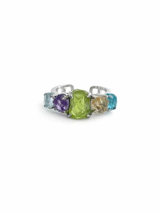 Rainbow raw crystal ring front view, natural aquamarine, citrine, peridot, amethyst and blue apatite set in gold band, colorful unique crystal ring