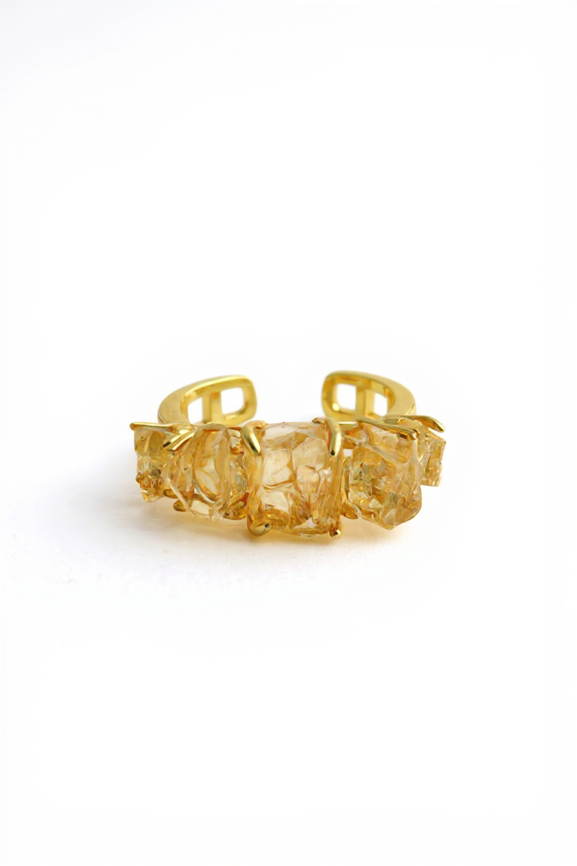 Raw Citrine row ring front view