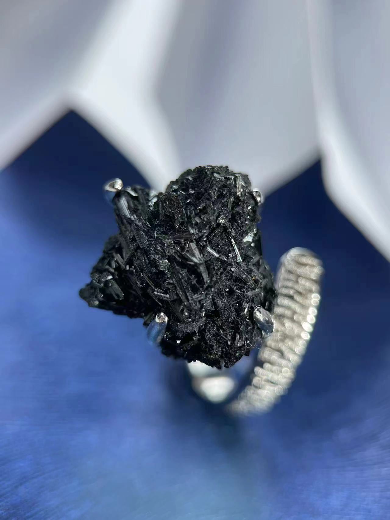 Black Tourmaline (Single Flower) Ring