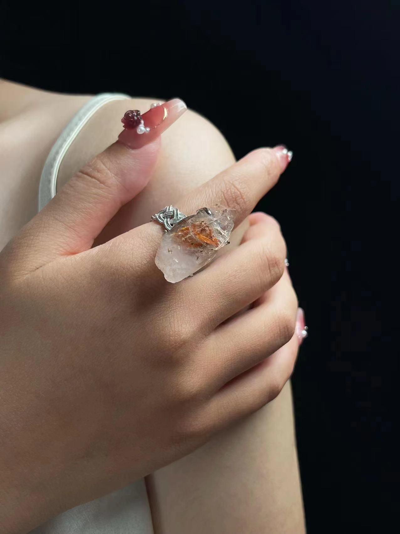 Petroleum Quartz with Red Clay ring